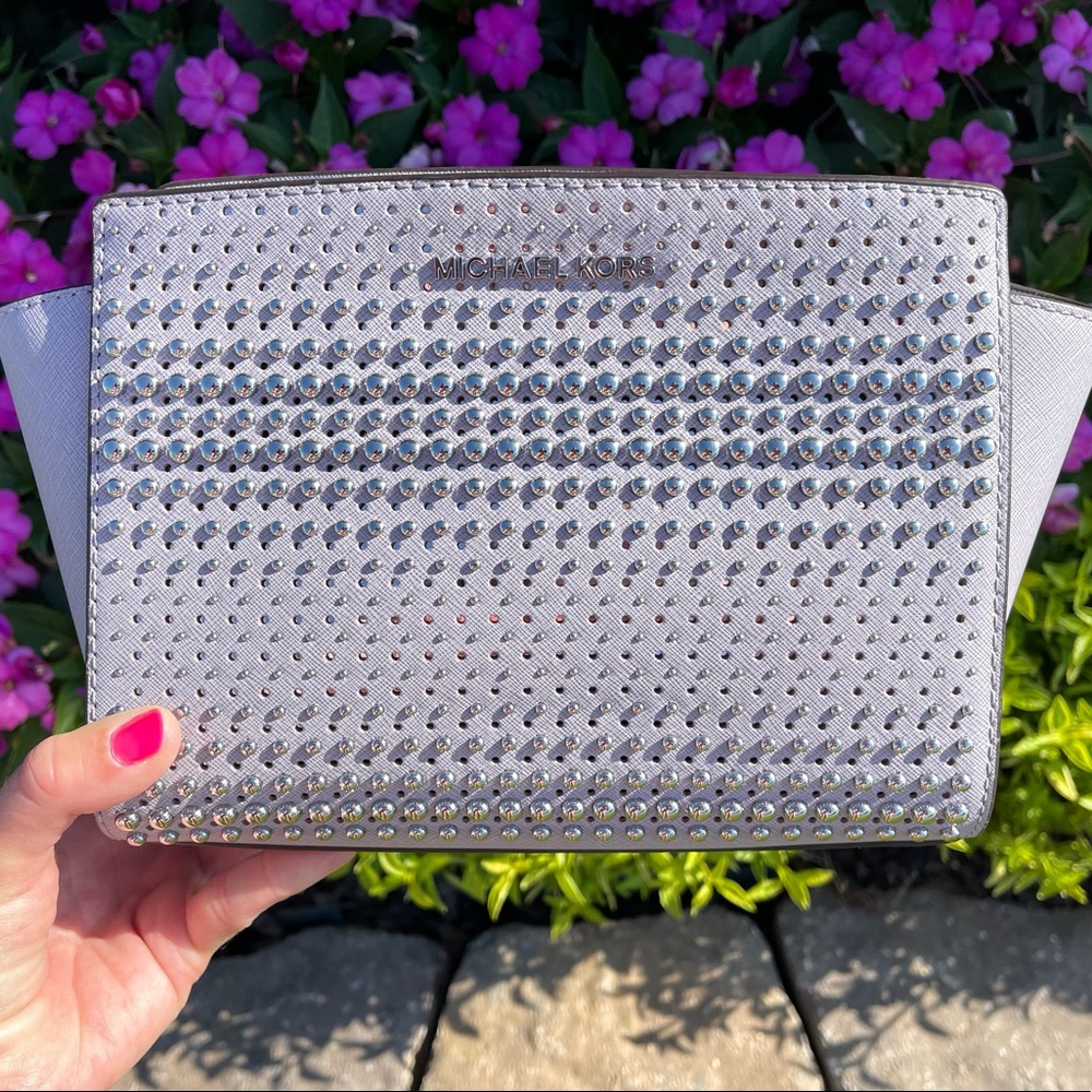 ✨New Micheal Kors Lilac Selma Stud Messenger